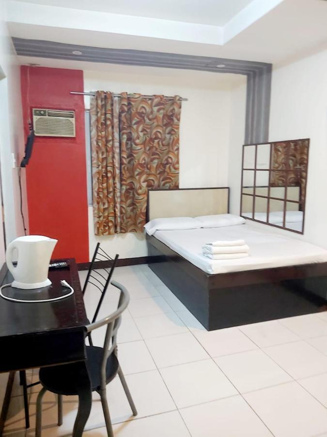 Cosmo Hotel Espana Near Ust Manila Exteriér fotografie
