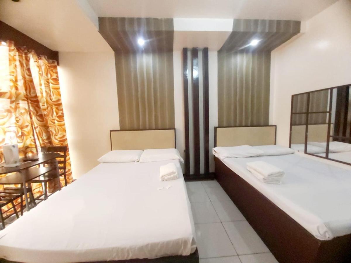 Cosmo Hotel Espana Near Ust Manila Exteriér fotografie